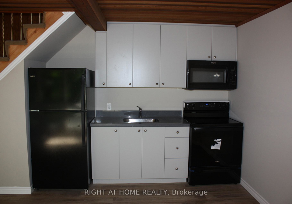 16-dunning-crescent-toronto-etobicoke-ontario-w13839514