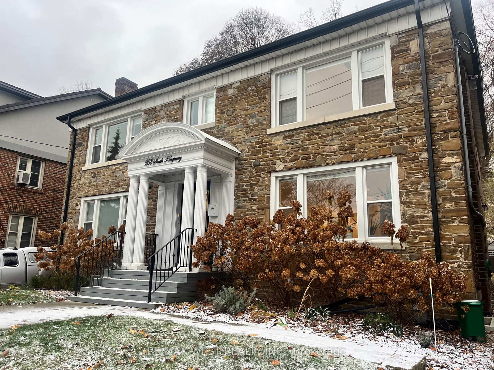 258-south-kingsway-toronto-toronto-ontario-w13839770