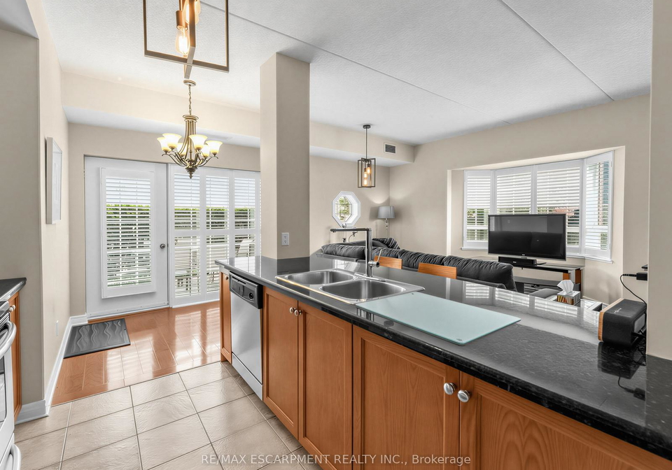 1379-costigan-road-milton-ontario-w13839866