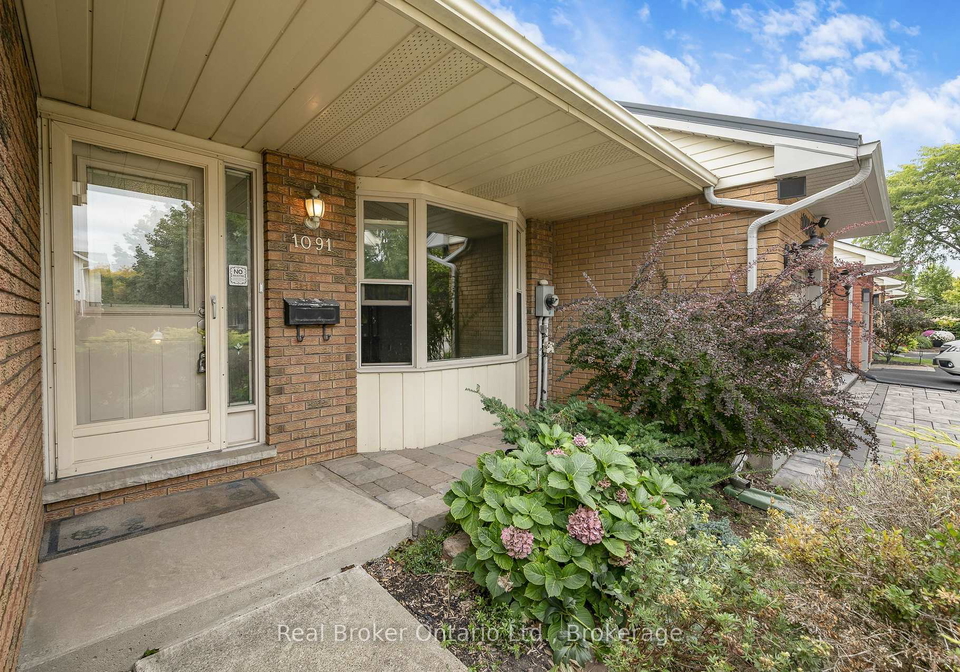 1091-stephenson-drive-burlington-ontario-w13839950