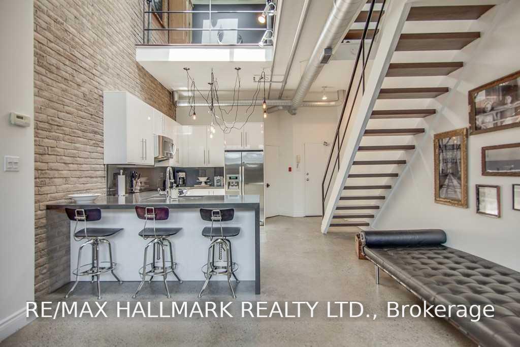 6-bartlett-avenue-toronto-toronto-ontario-w13839956