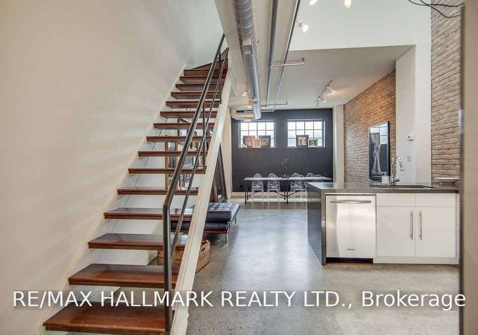 6-bartlett-avenue-toronto-toronto-ontario-w13839956