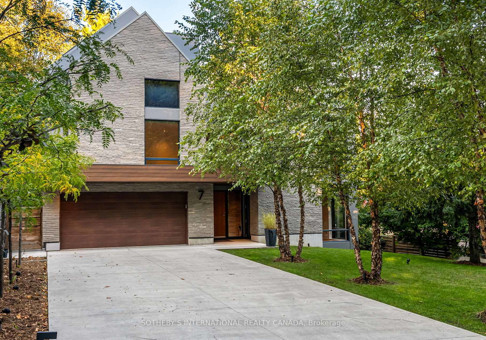 7-north-drive-toronto-etobicoke-ontario-w13840084