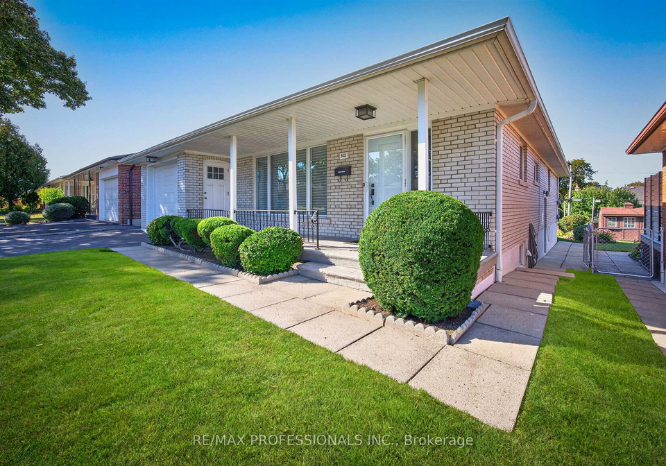 302-la-rose-avenue-toronto-etobicoke-ontario-w13840594