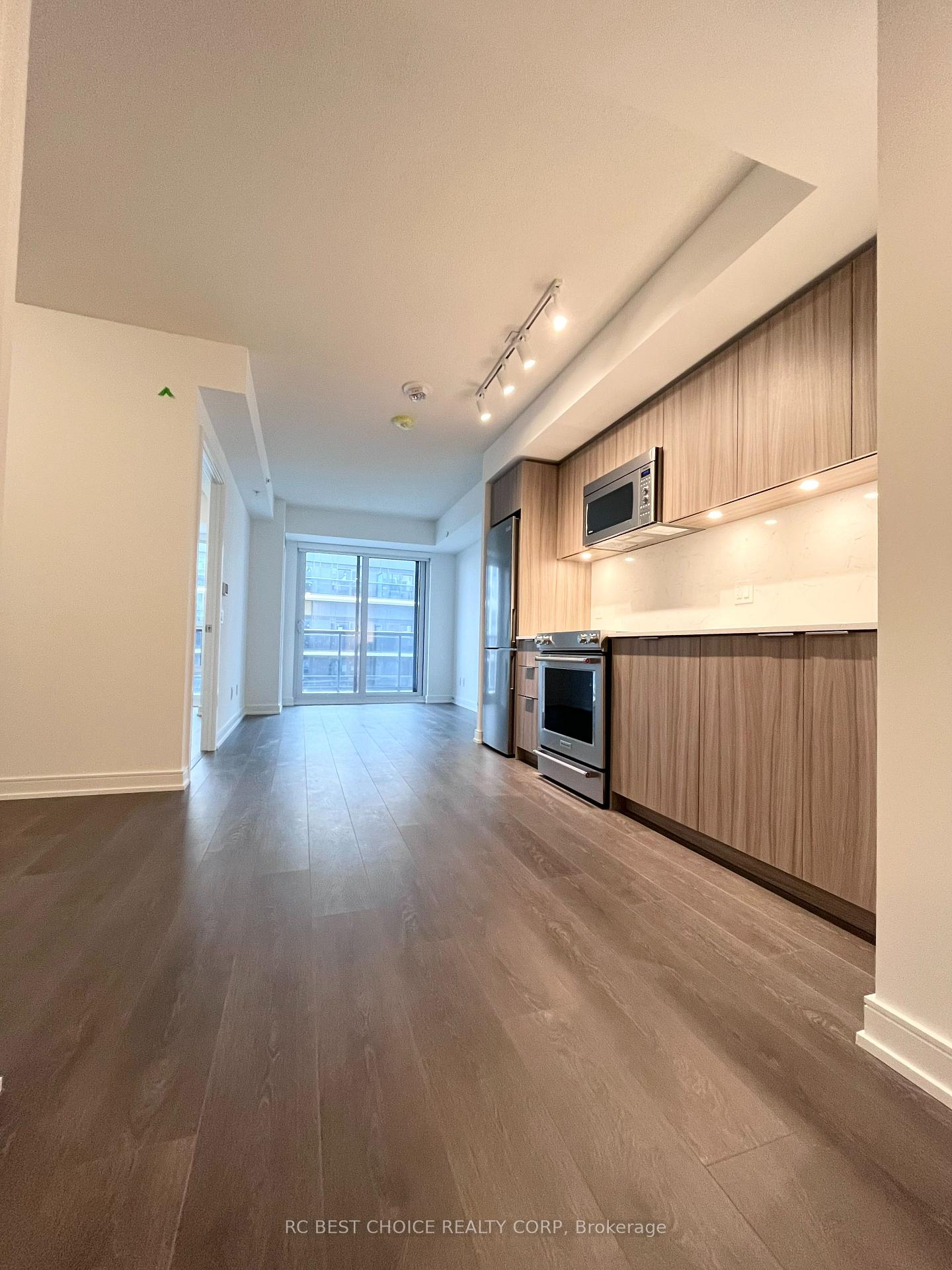 30-samuel-wood-way-toronto-etobicoke-ontario-w13840652