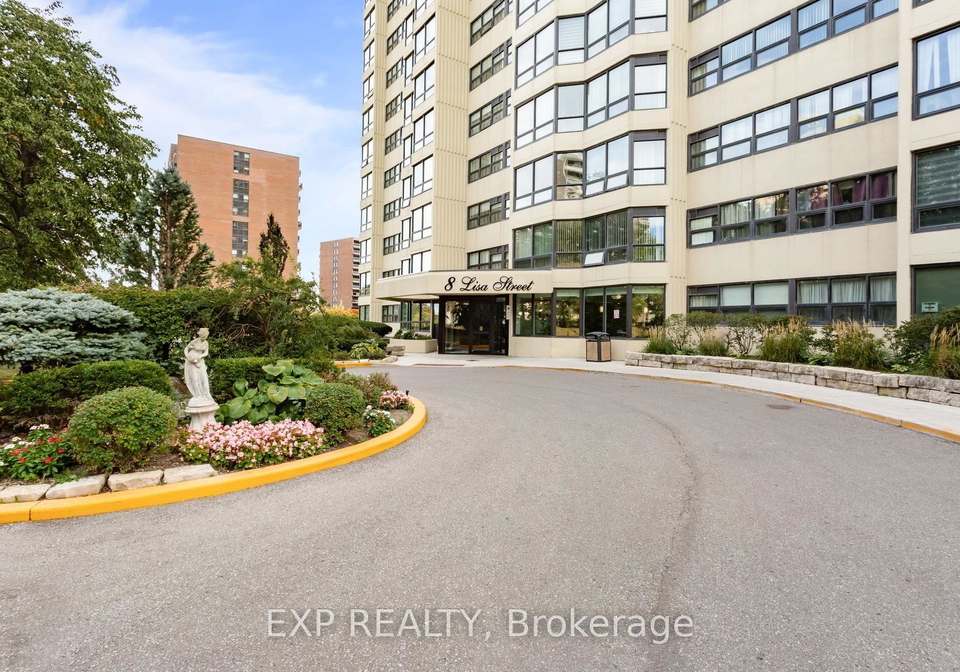 8-lisa-street-e-brampton-ontario-w13840866