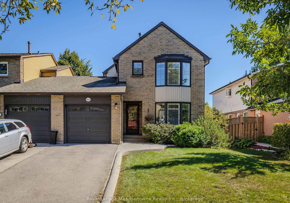 902-laurier-avenue-milton-ontario-w13840960