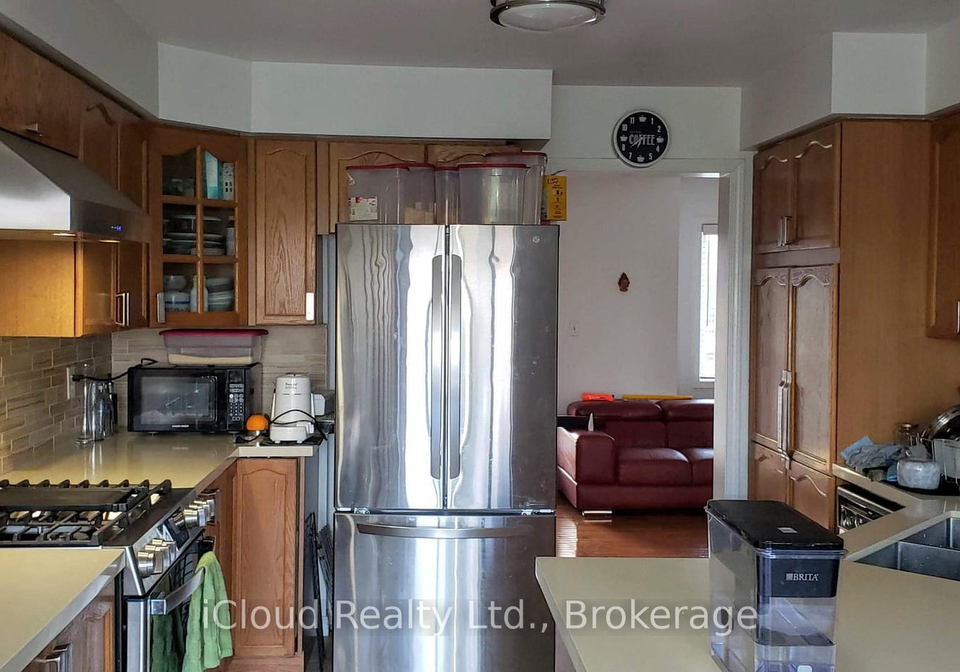 1675-samuelson-circle-mississauga-ontario-w13841054