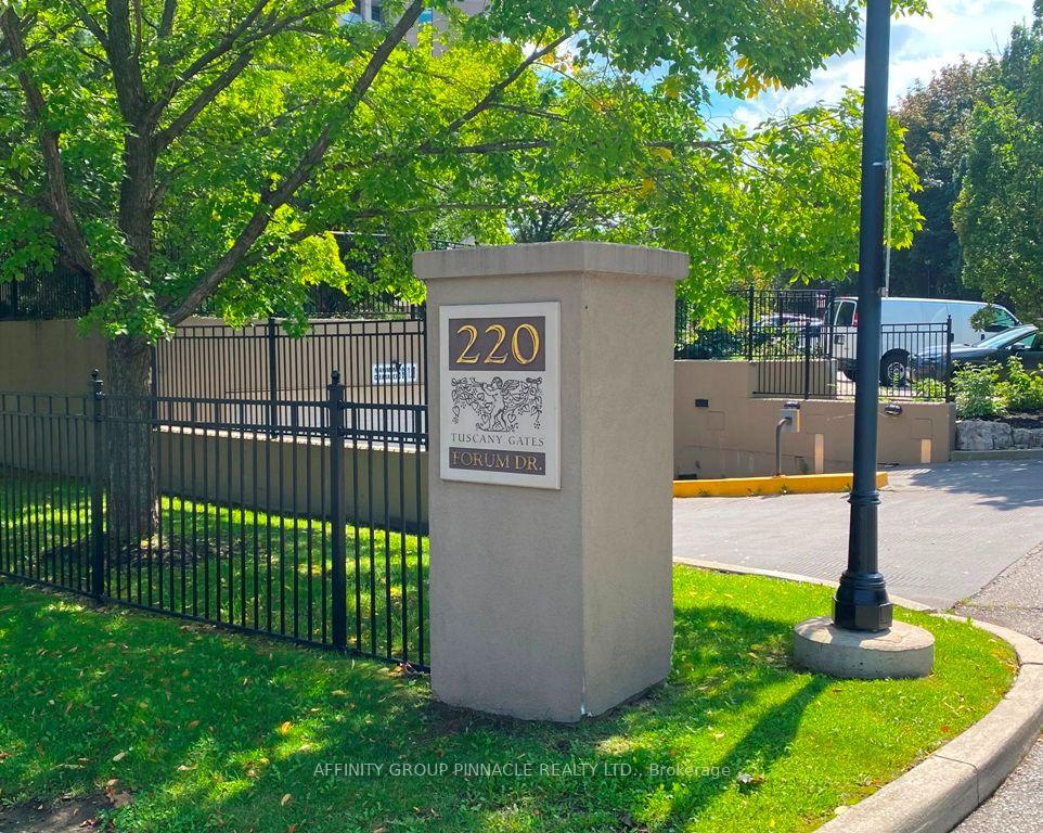 220-forum-drive-mississauga-ontario-w13841082