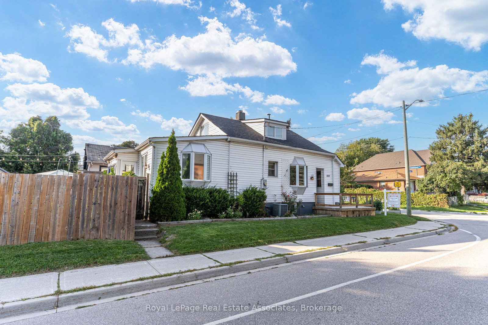 889-third-street-mississauga-ontario-w13841246