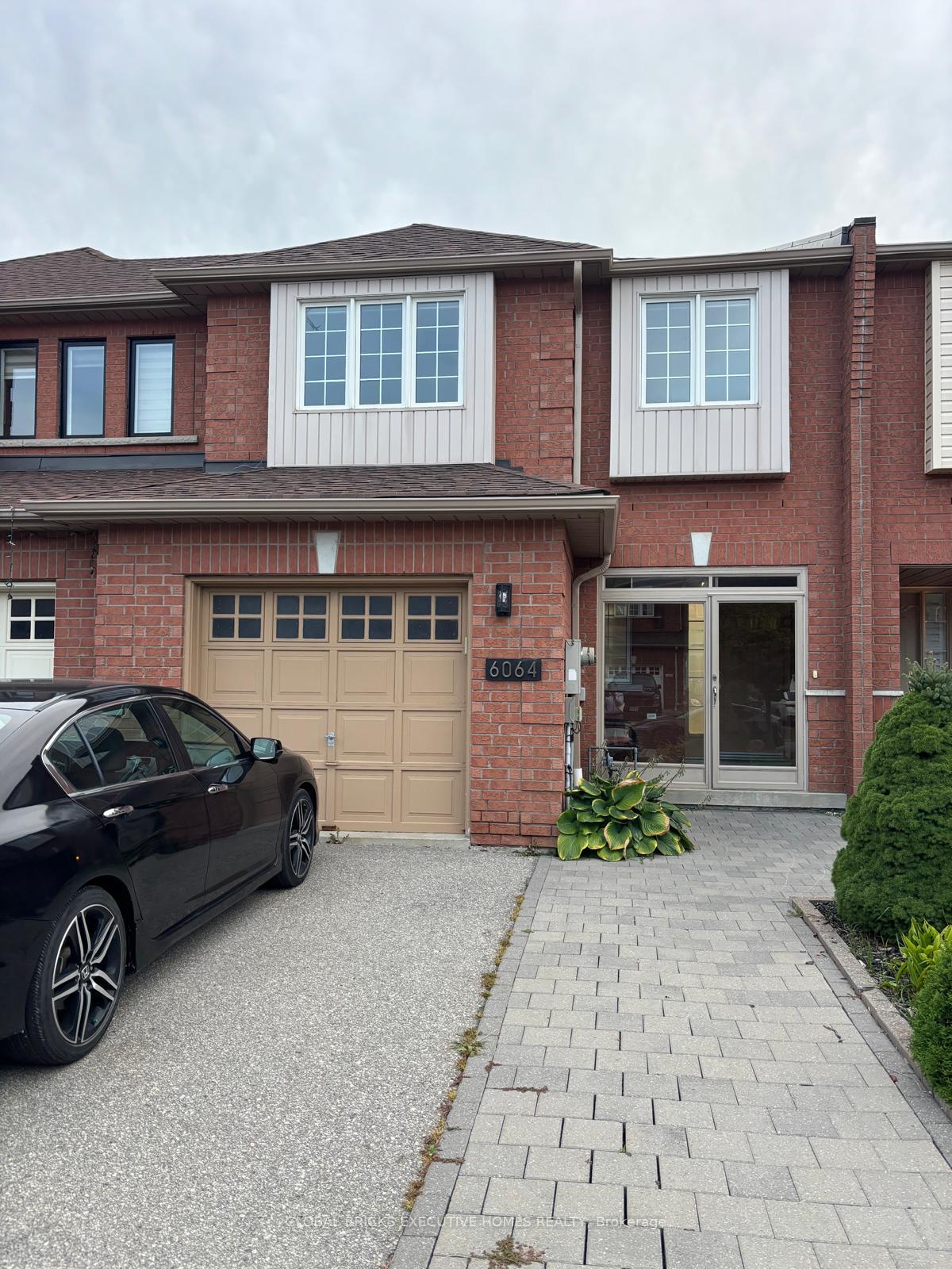 6064-coxswain-crescent-mississauga-ontario-w13841550