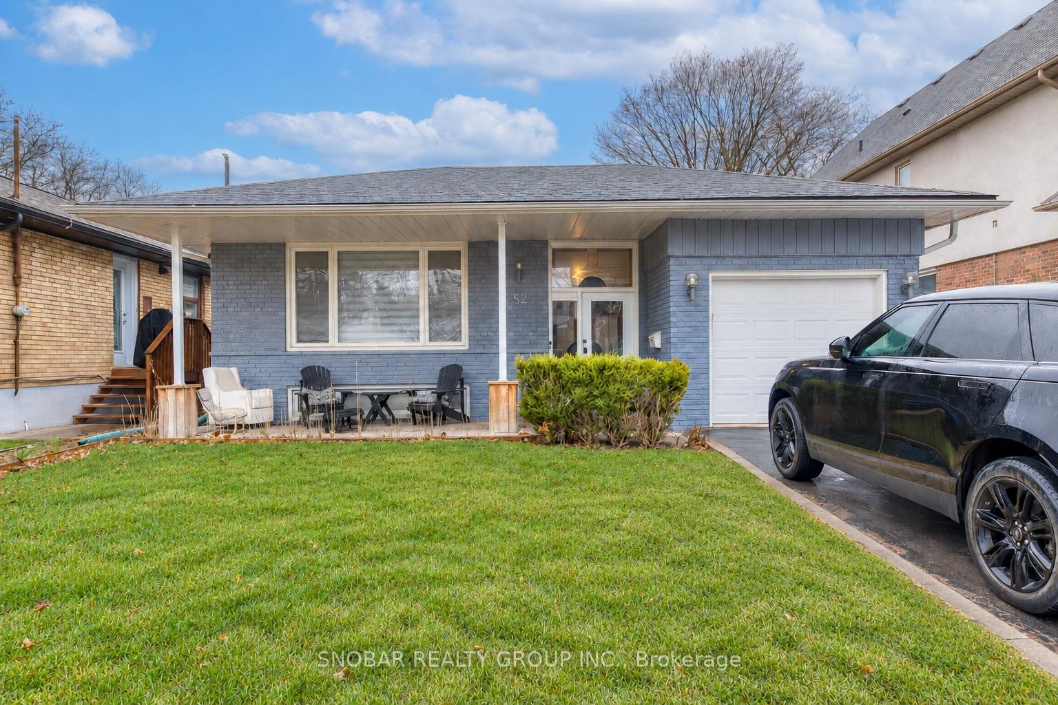 52-decarie-circle-toronto-etobicoke-ontario-w13841994