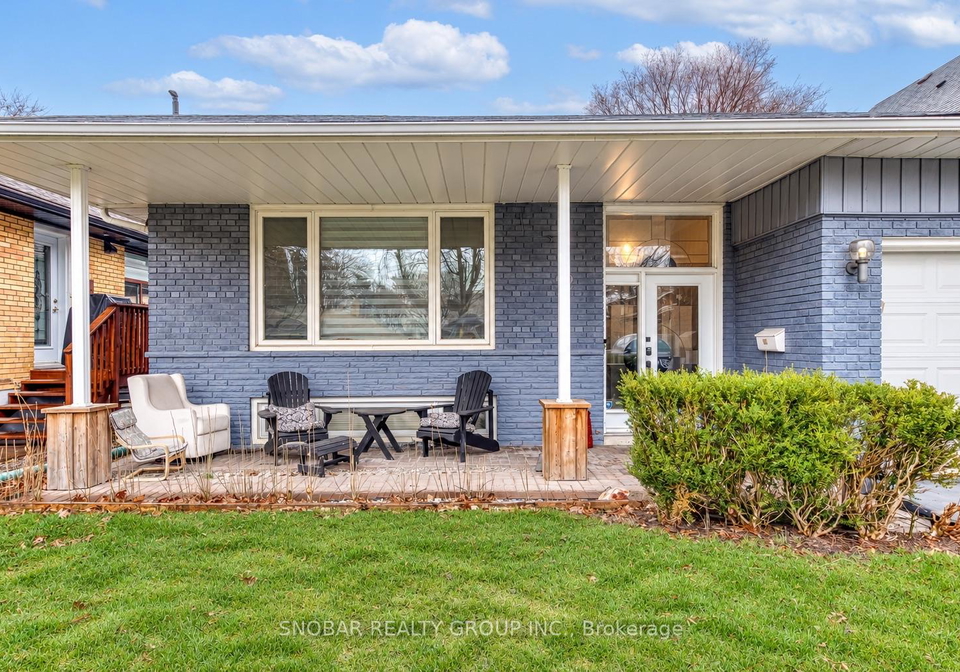 52-decarie-circle-toronto-etobicoke-ontario-w13841994