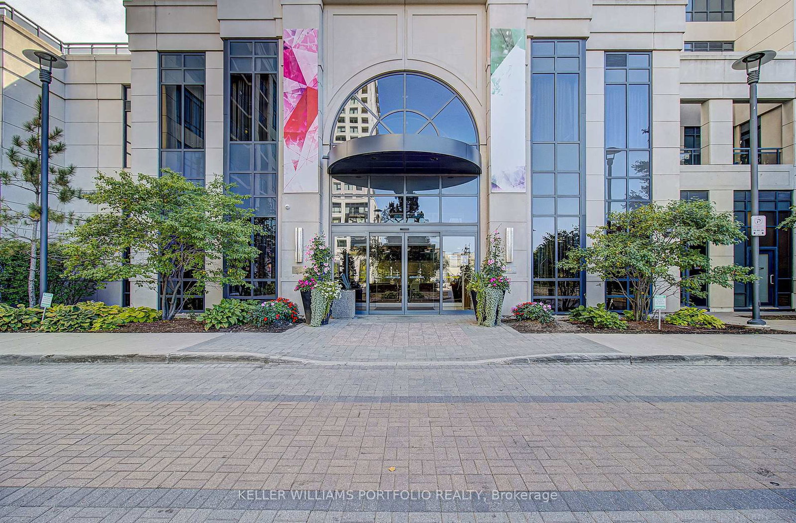 6-eva-road-toronto-etobicoke-ontario-w13842102