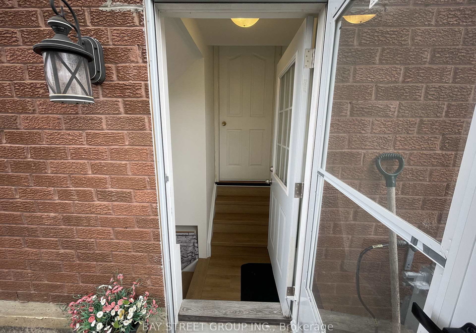 1-tralee-lower-street-brampton-ontario-w13842120