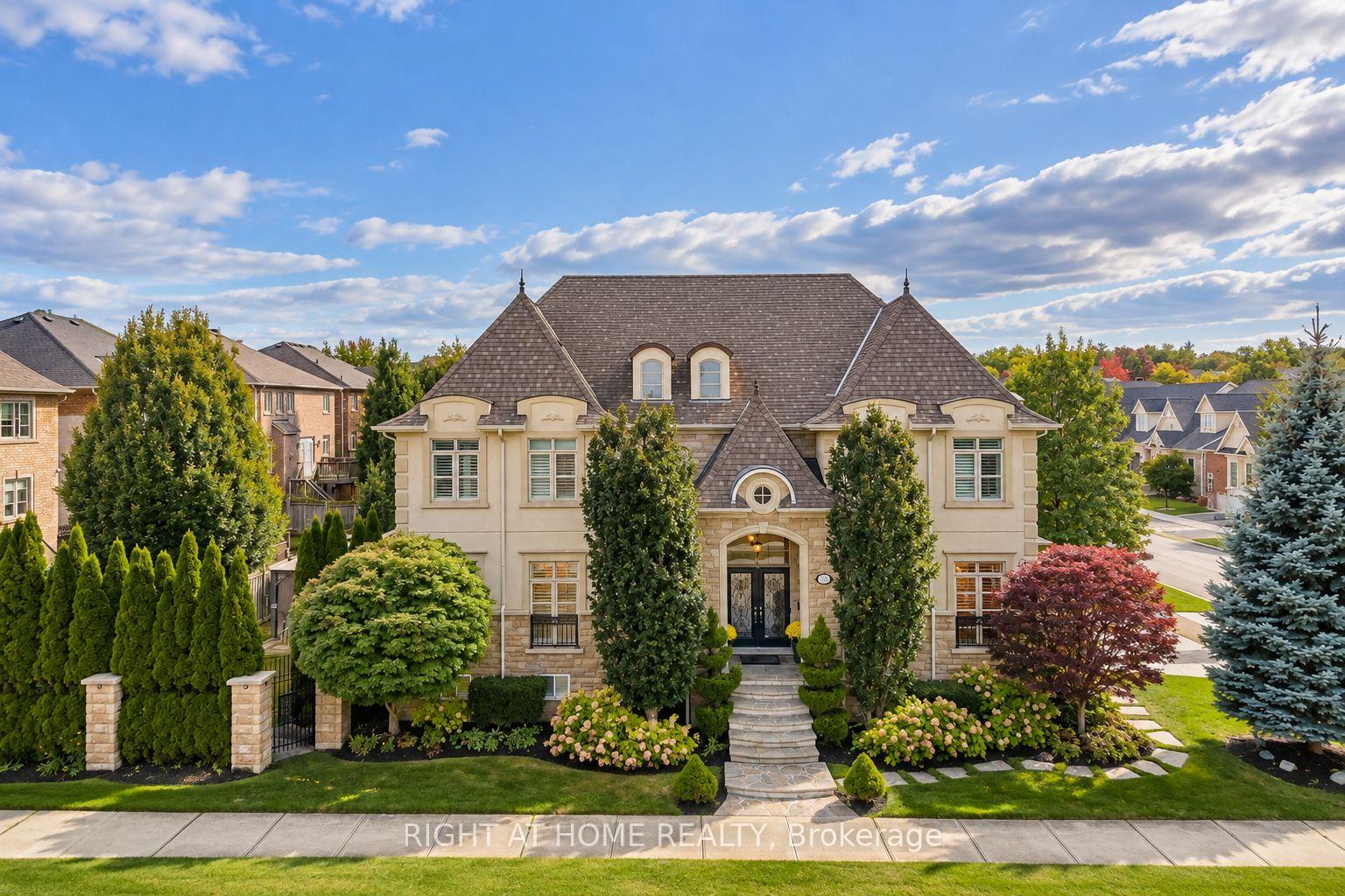2122-law-hill-gate-oakville-ontario-w13842218