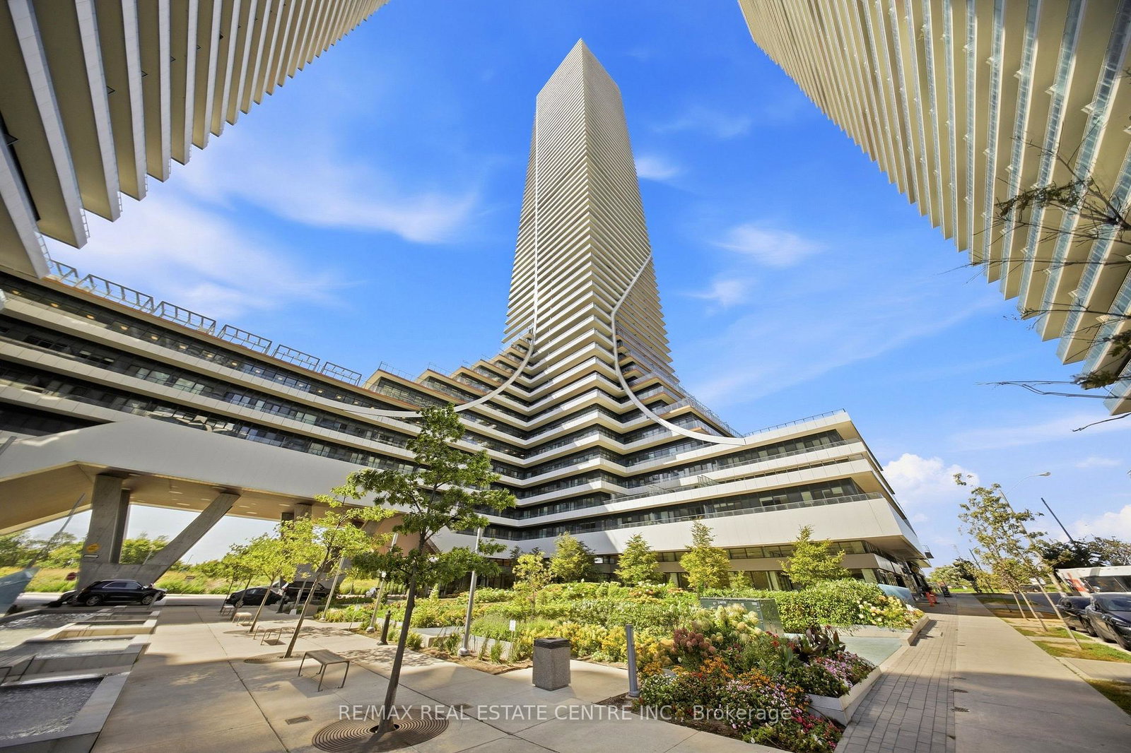 30-shore-breeze-drive-toronto-etobicoke-ontario-w13842234