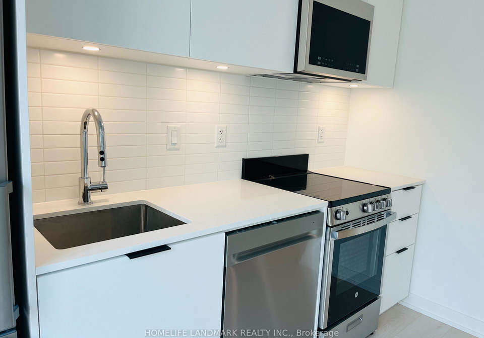 1-vine-avenue-toronto-toronto-ontario-w13842276