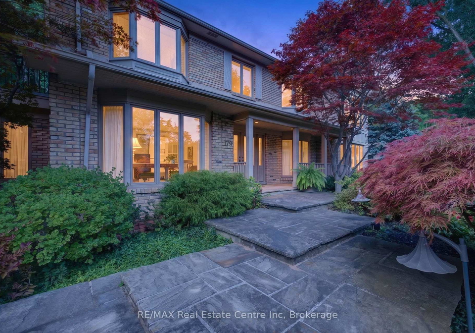 179-oaklands-park-court-burlington-ontario-w13842358