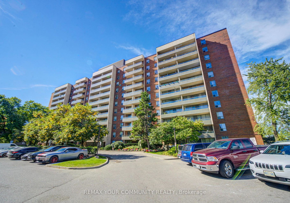 19-four-winds-drive-toronto-york-ontario-w13842494