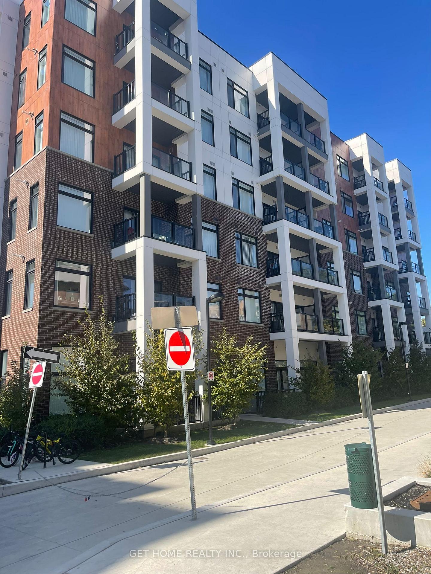 160-canon-jackson-drive-toronto-north-york-ontario-w13842598