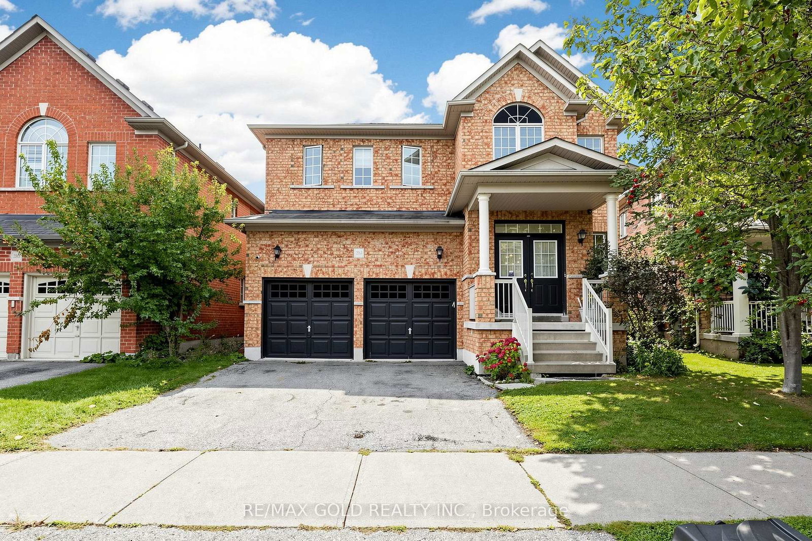 284-holmes-crescent-milton-ontario-w13843270