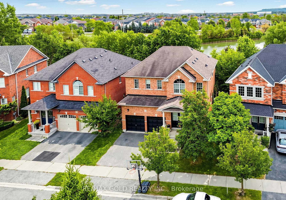 284-holmes-crescent-milton-ontario-w13843270
