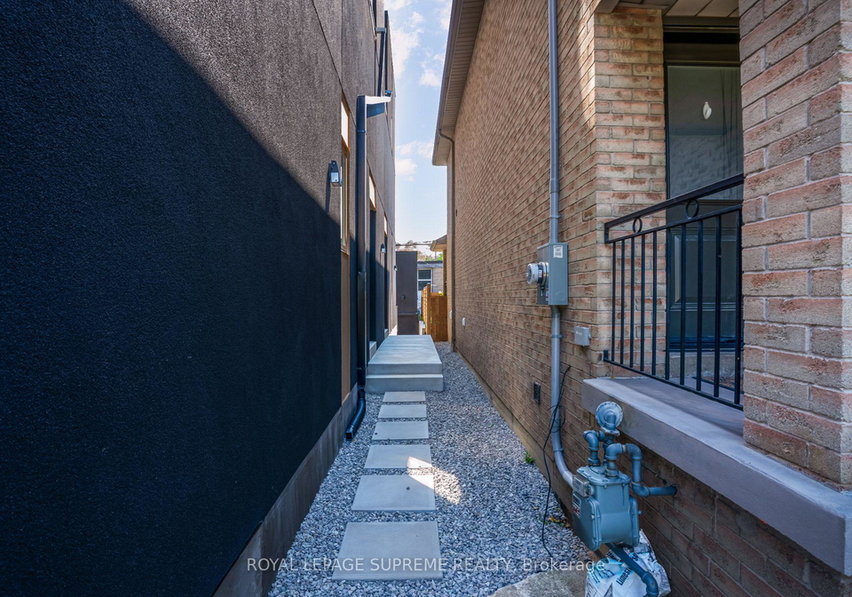 101-bernice-crescent-toronto-toronto-ontario-w13843318