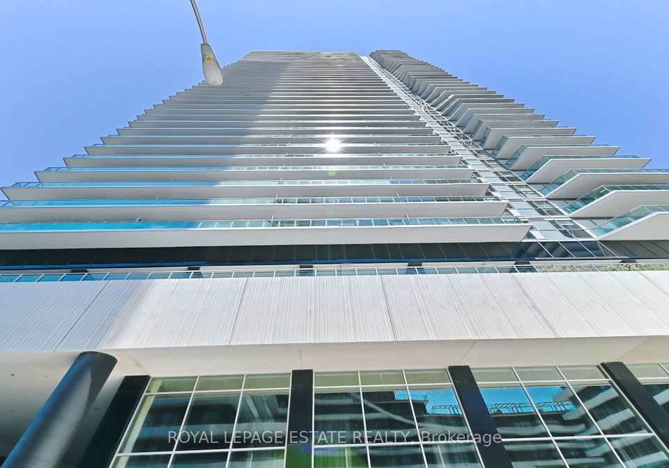 33-shore-breeze-drive-toronto-etobicoke-ontario-w13843340