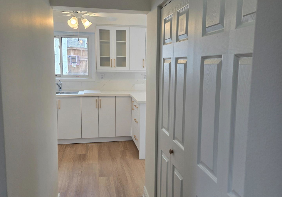 13-faulkner-crescent-toronto-york-ontario-w13843548