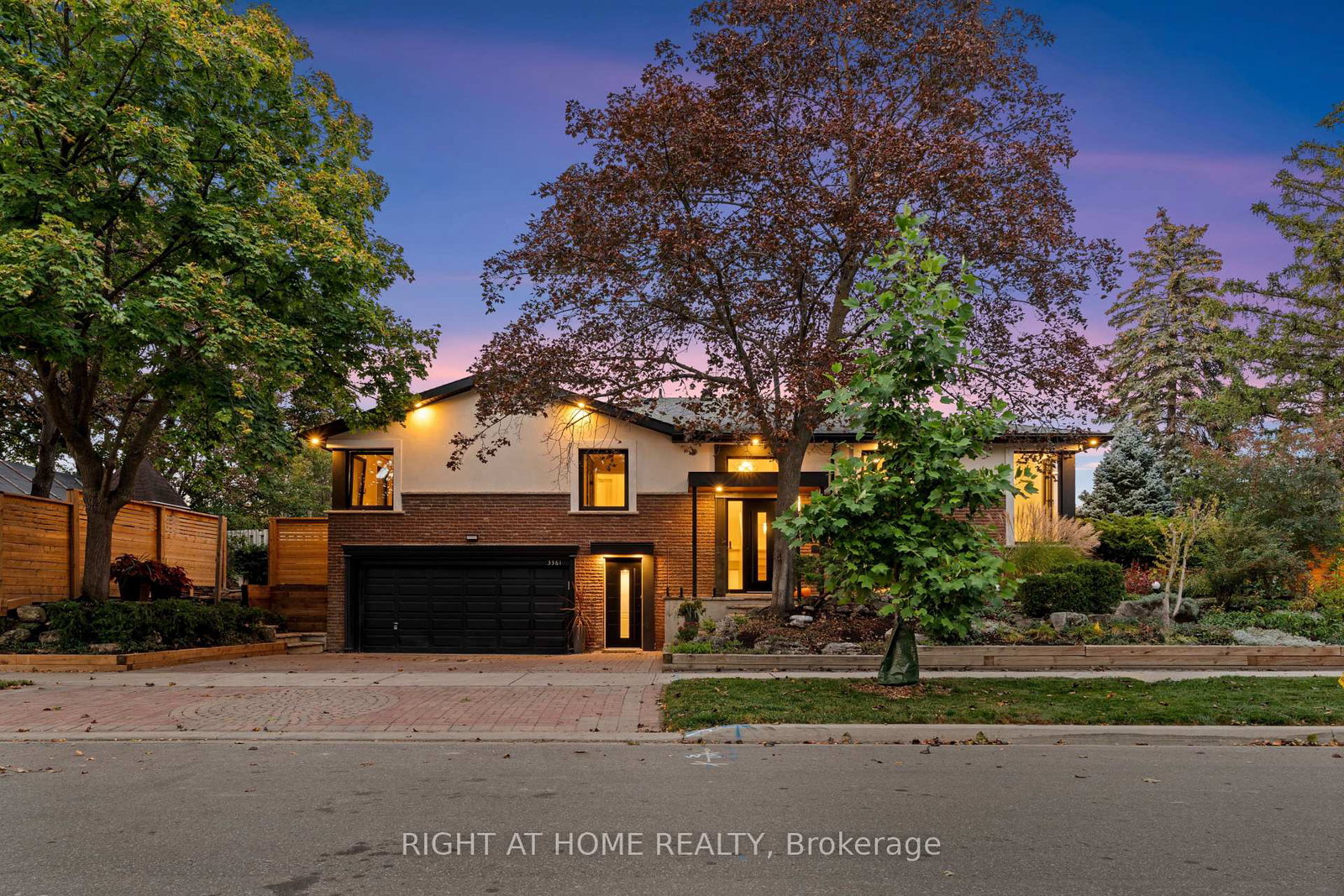 3361-rhonda-valley-mississauga-ontario-w13843592