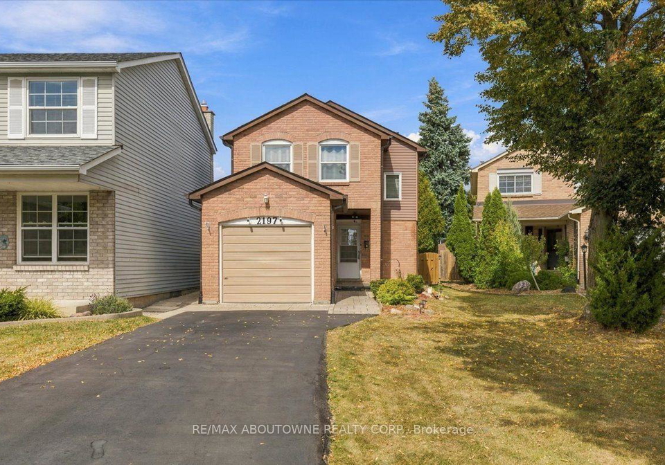 2197-pembroke-court-burlington-ontario-w13843906