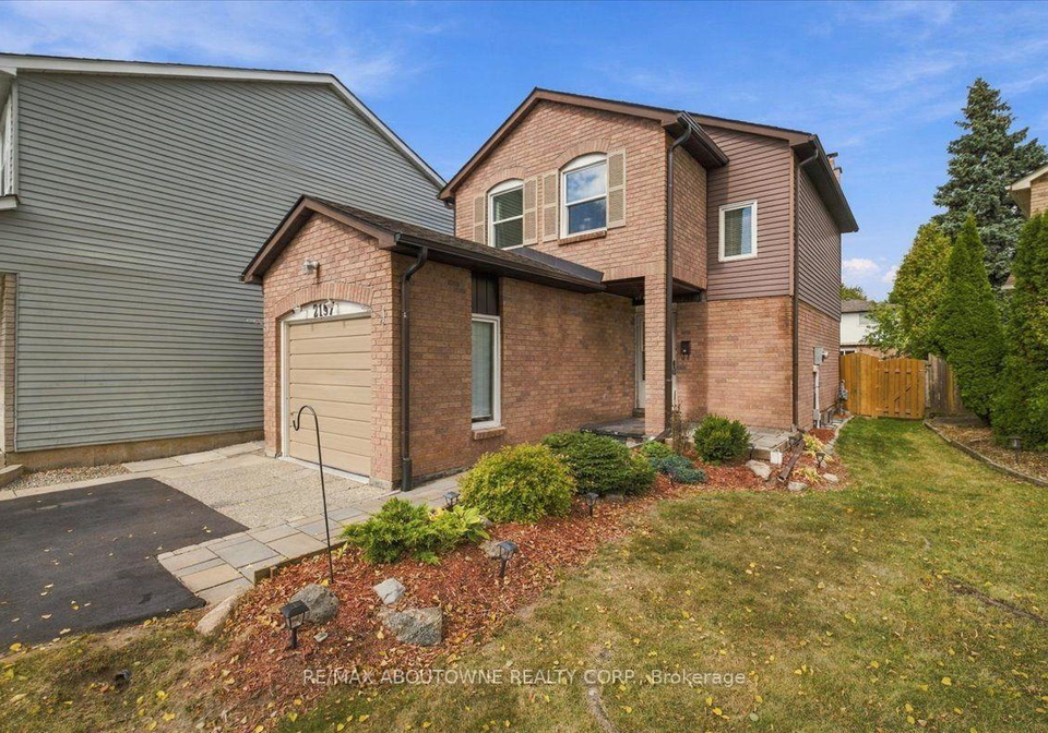 2197-pembroke-court-burlington-ontario-w13843906