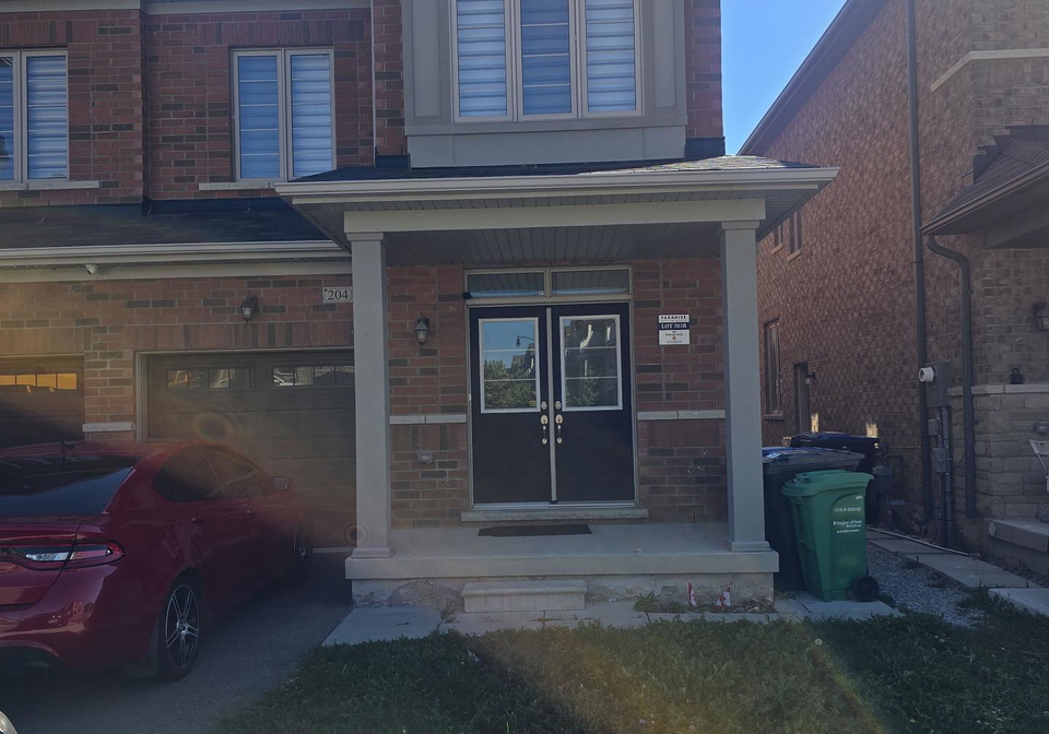 204-fruitvale-circle-brampton-ontario-w13844066