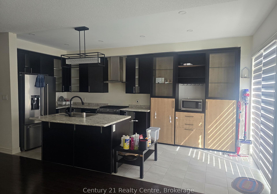204-fruitvale-circle-brampton-ontario-w13844066