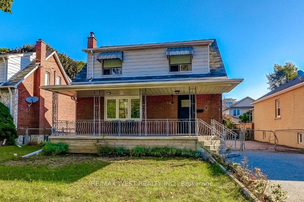 9-culnan-avenue-toronto-etobicoke-ontario-w13844176