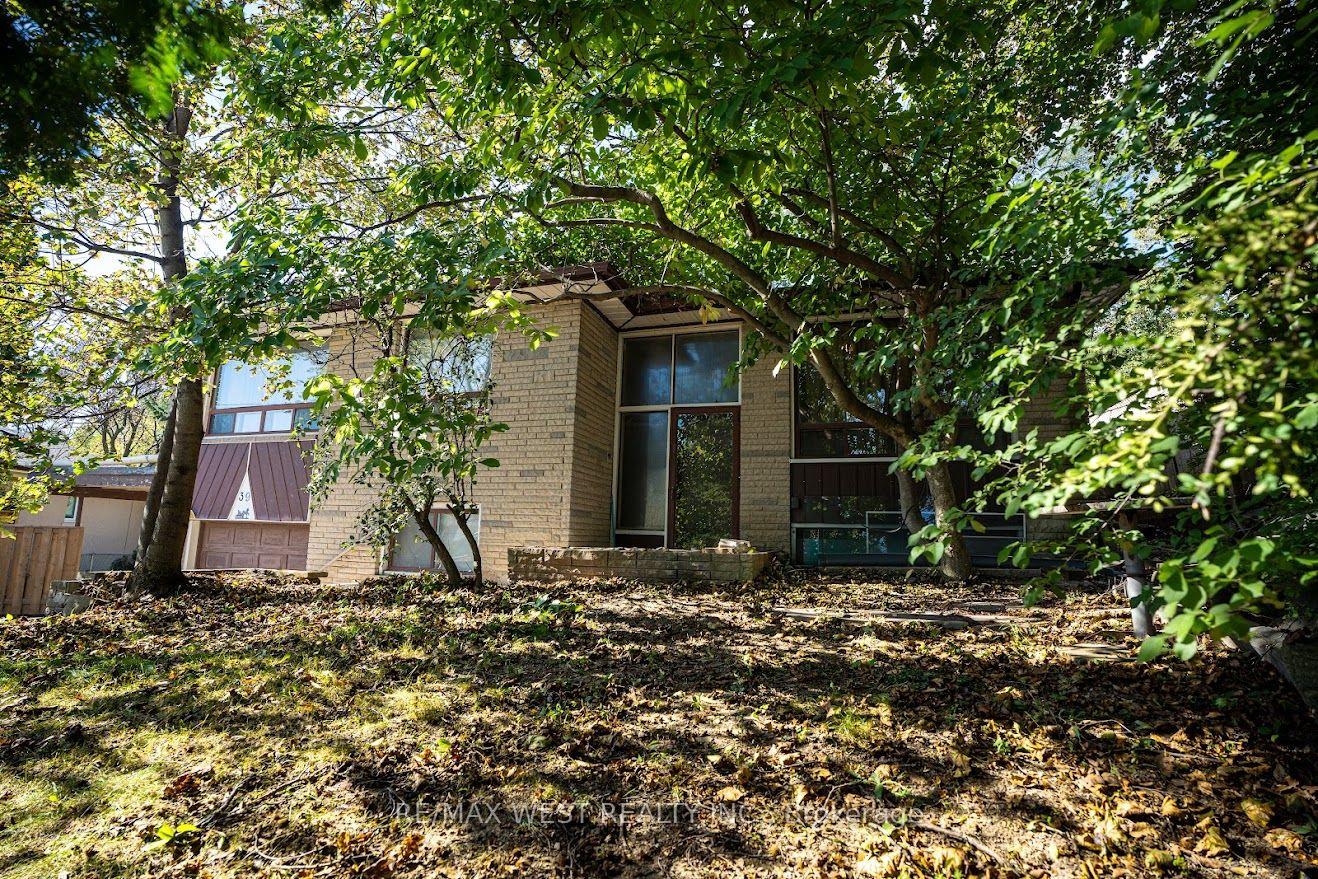 39-mcmanus-road-toronto-etobicoke-ontario-w13844222