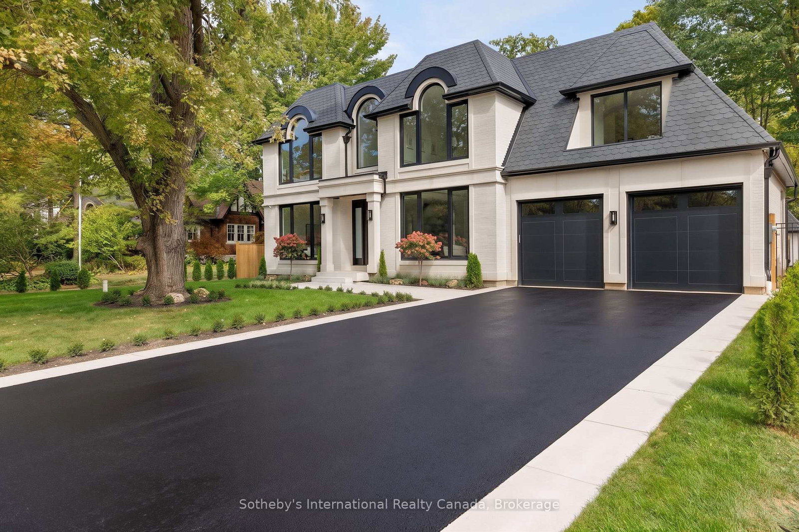 123-tavistock-square-oakville-ontario-w13844416