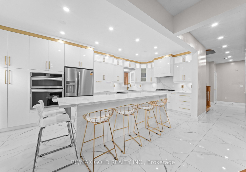 19-attview-crescent-brampton-ontario-w13844478