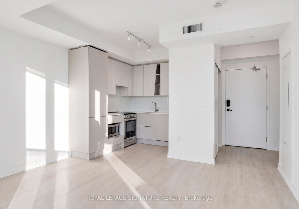 3900-confederation-parkway-mississauga-ontario-w13844596
