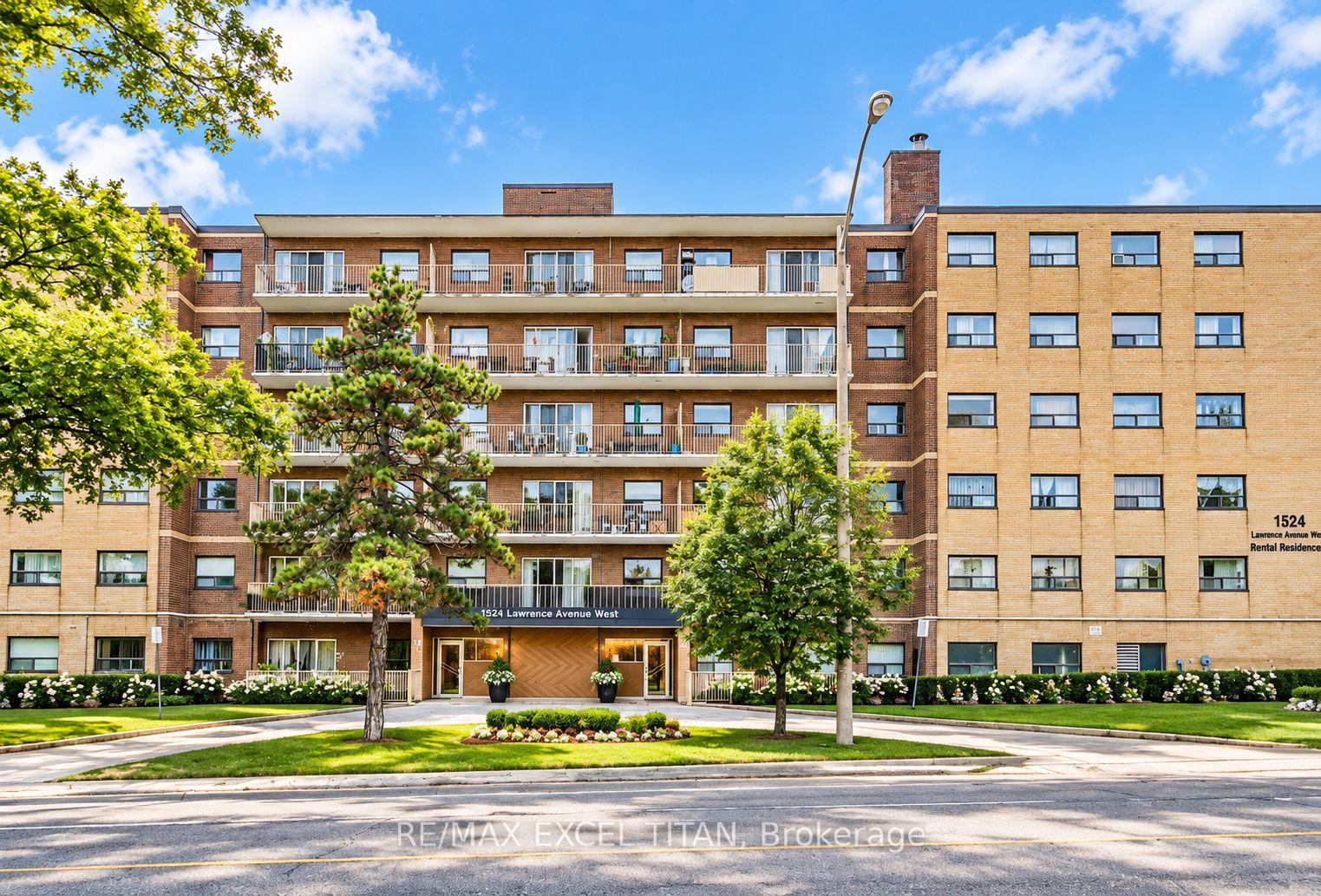 1524-lawrence-avenue-w-toronto-north-york-ontario-w13844706