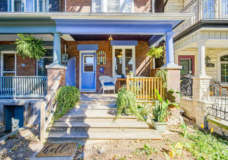 257-bartlett-avenue-toronto-toronto-ontario-w13844748