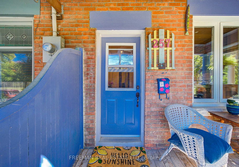 257-bartlett-avenue-toronto-toronto-ontario-w13844748