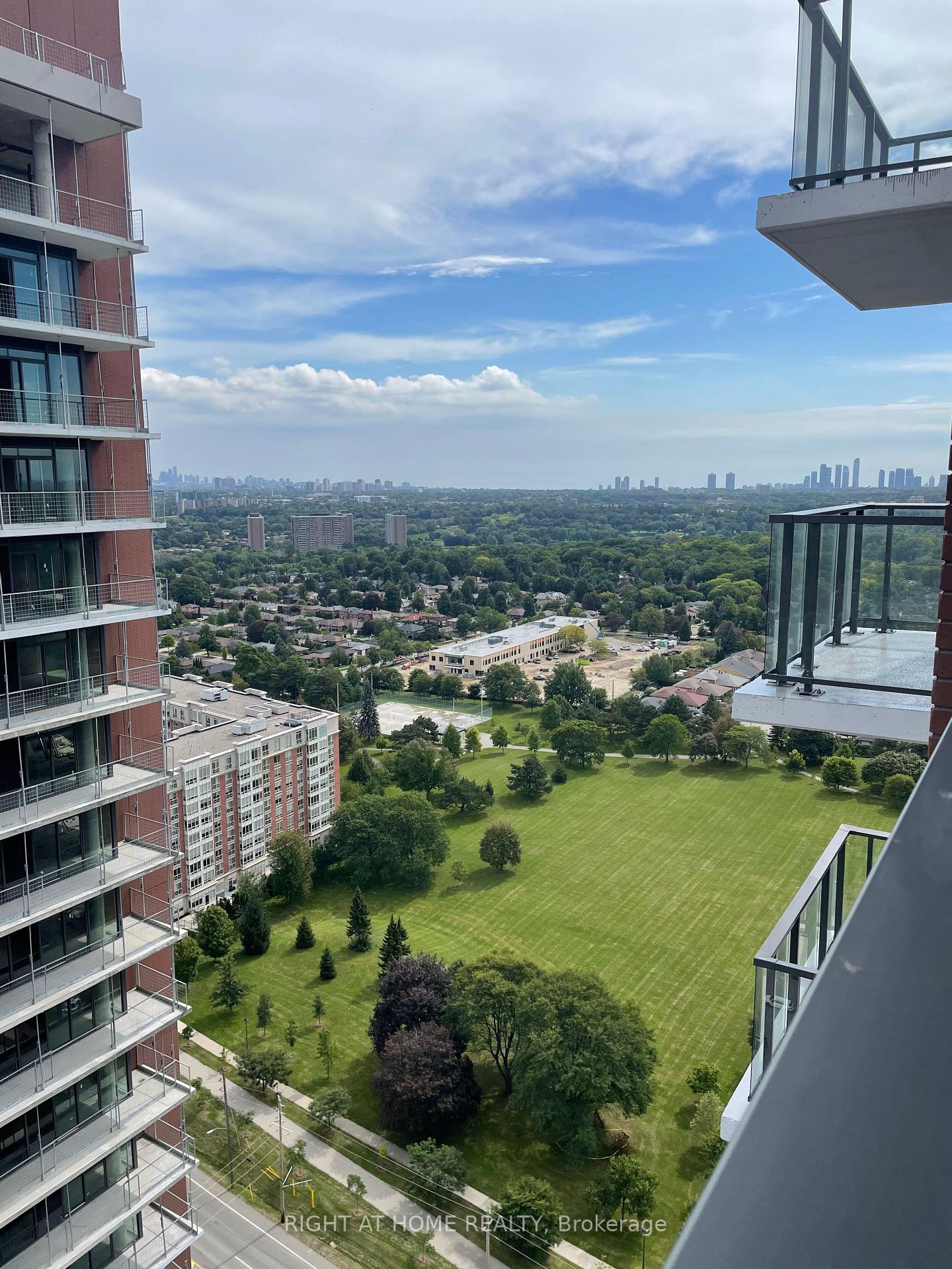 4010-eglinton-avenue-w-toronto-etobicoke-ontario-w13844978