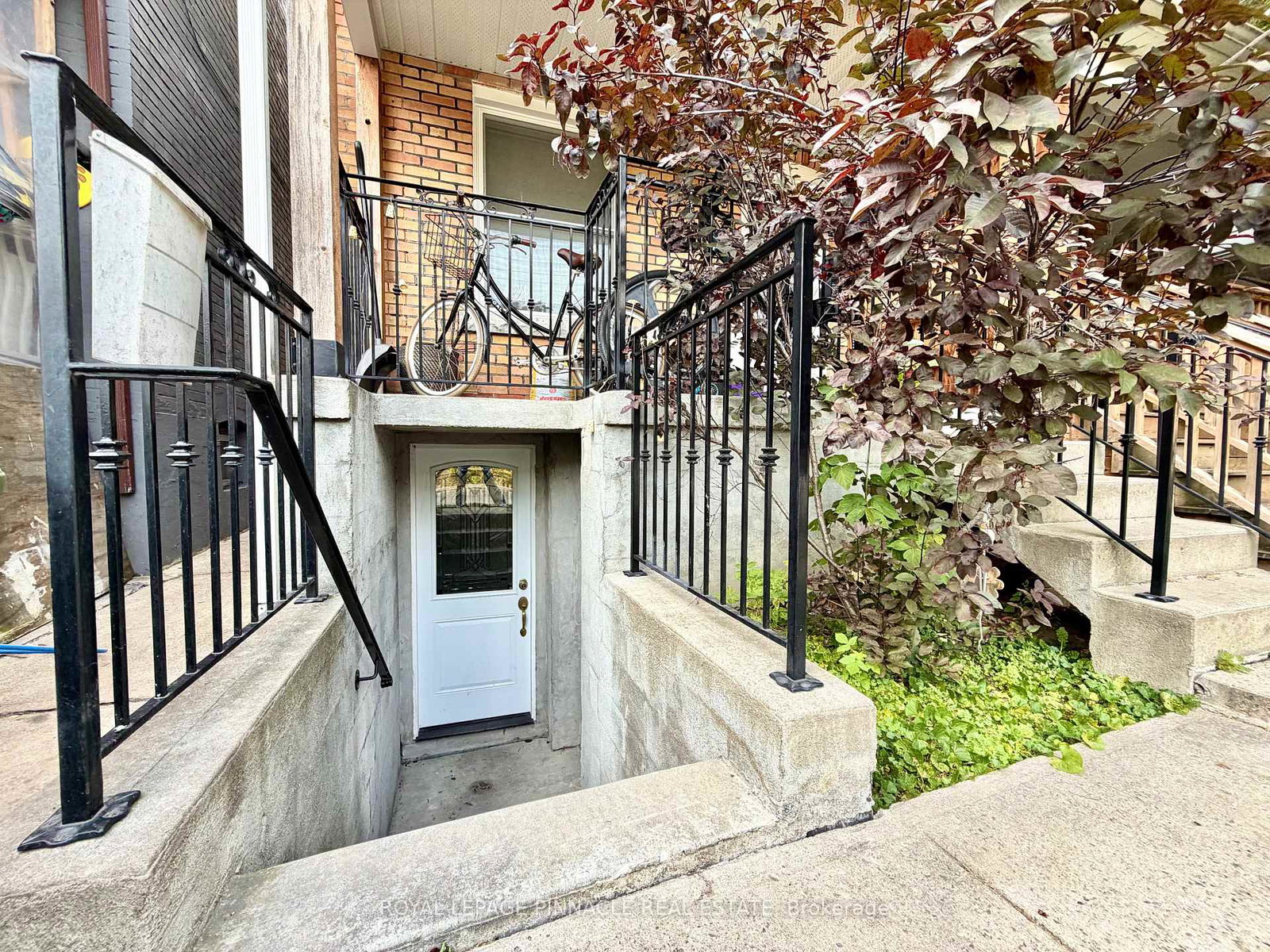 136-campbell-avenue-toronto-toronto-ontario-w13844996