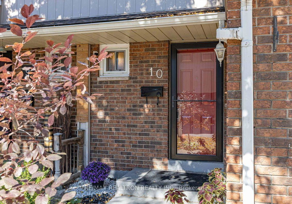 5025-pinedale-avenue-burlington-ontario-w13845302