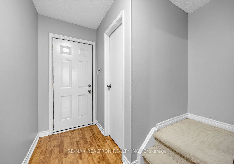 5025-pinedale-avenue-burlington-ontario-w13845302