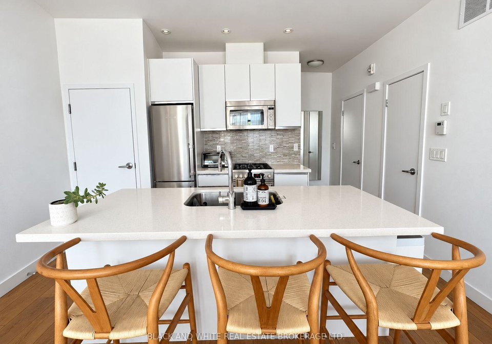 441-jane-street-toronto-toronto-ontario-w13845350