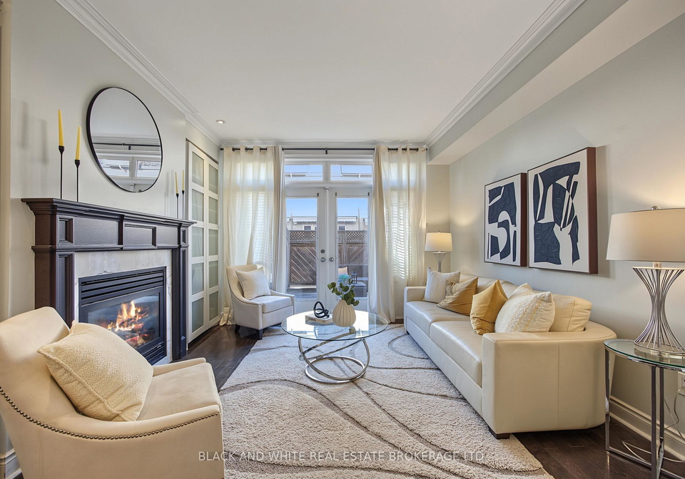 26van-dusen-boulevard-toronto-etobicoke-ontario-w13845368