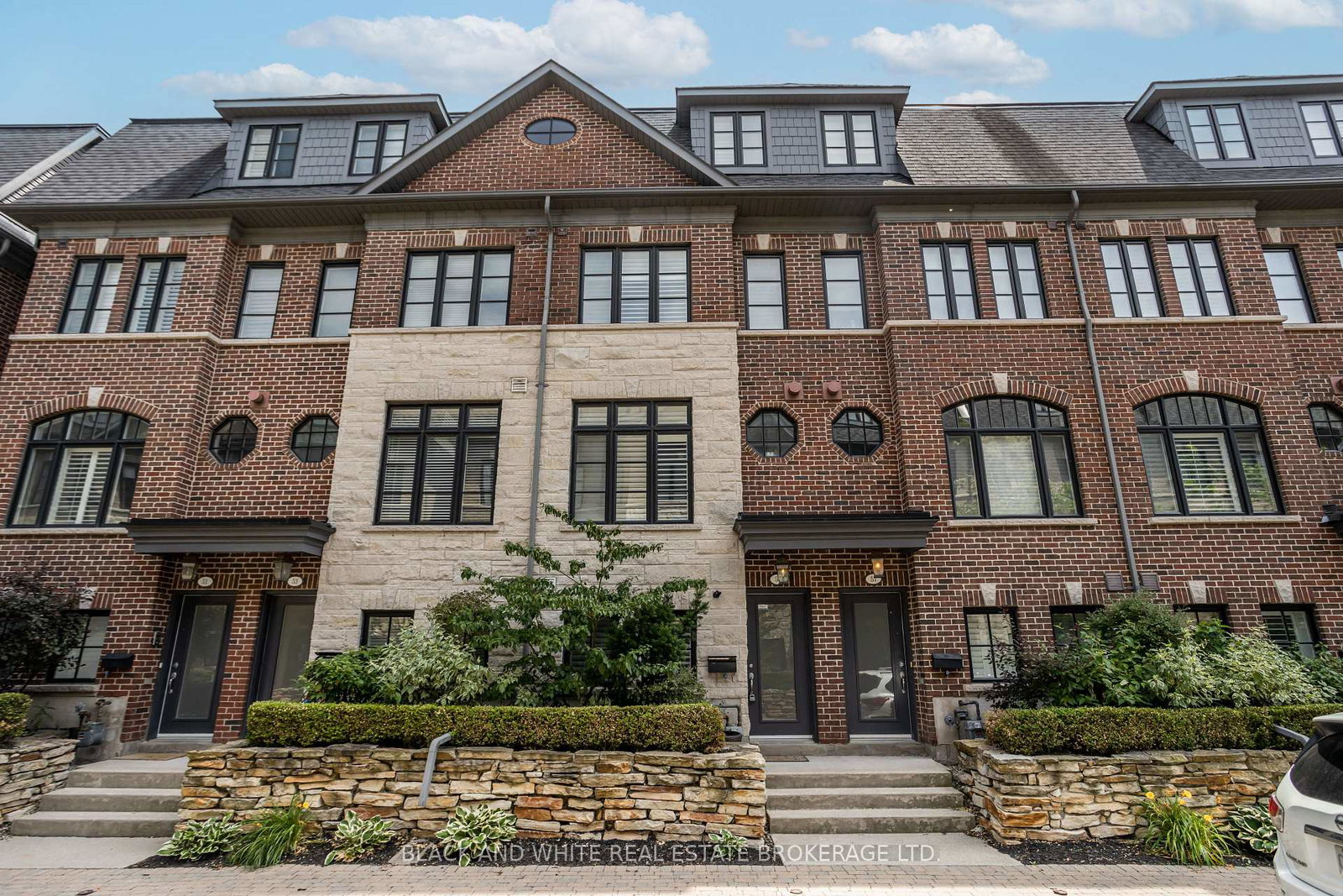 55-lobo-mews-toronto-etobicoke-ontario-w13845480
